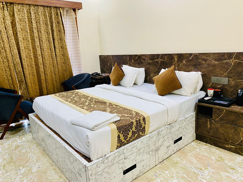 1 x Super Deluxe Room
